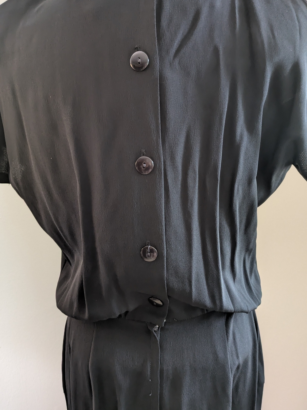 1940s Vintage Phoebe Classic Black Maxi Dress with Decorative Collar - Picture 7 of 10